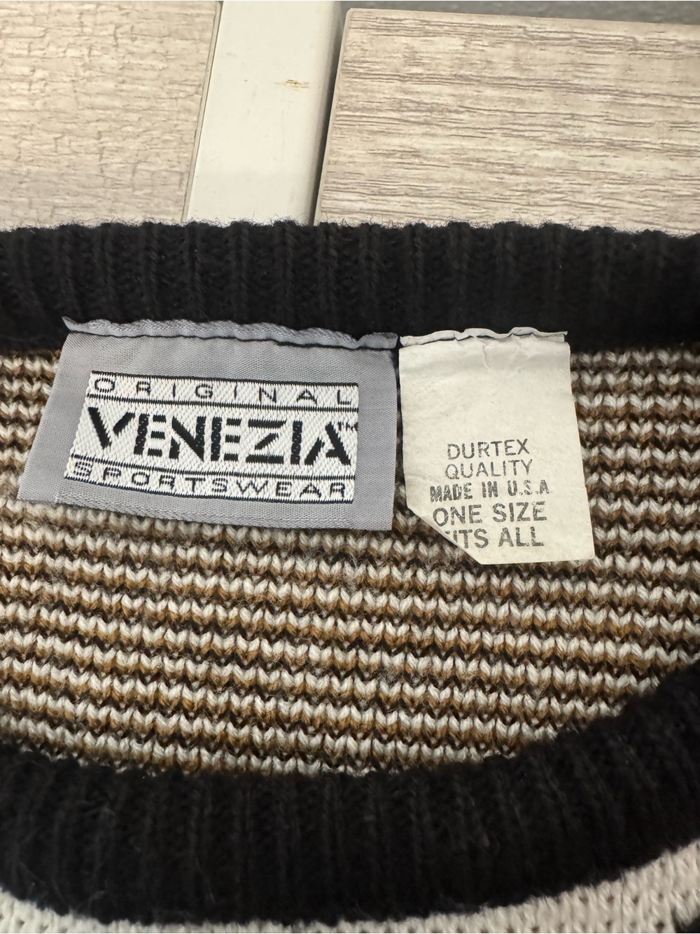 Vintage 90s Venezia Tiger Acrylic Knit Sweater Loose Oversized One Size Fit Most - Picture 10 of 11